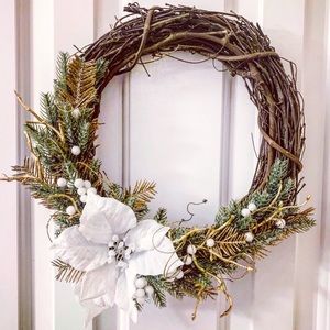 White poinsettia wreath